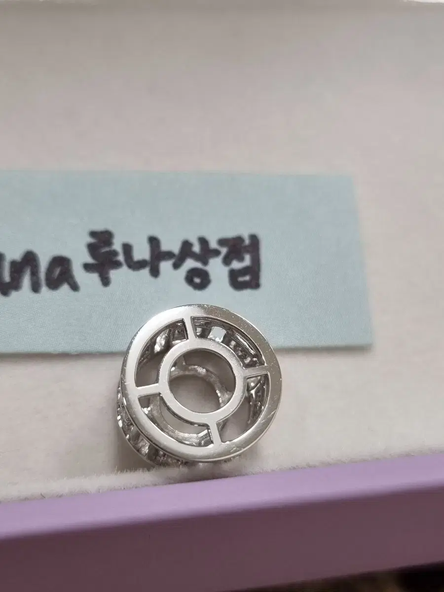 thumbnail-7